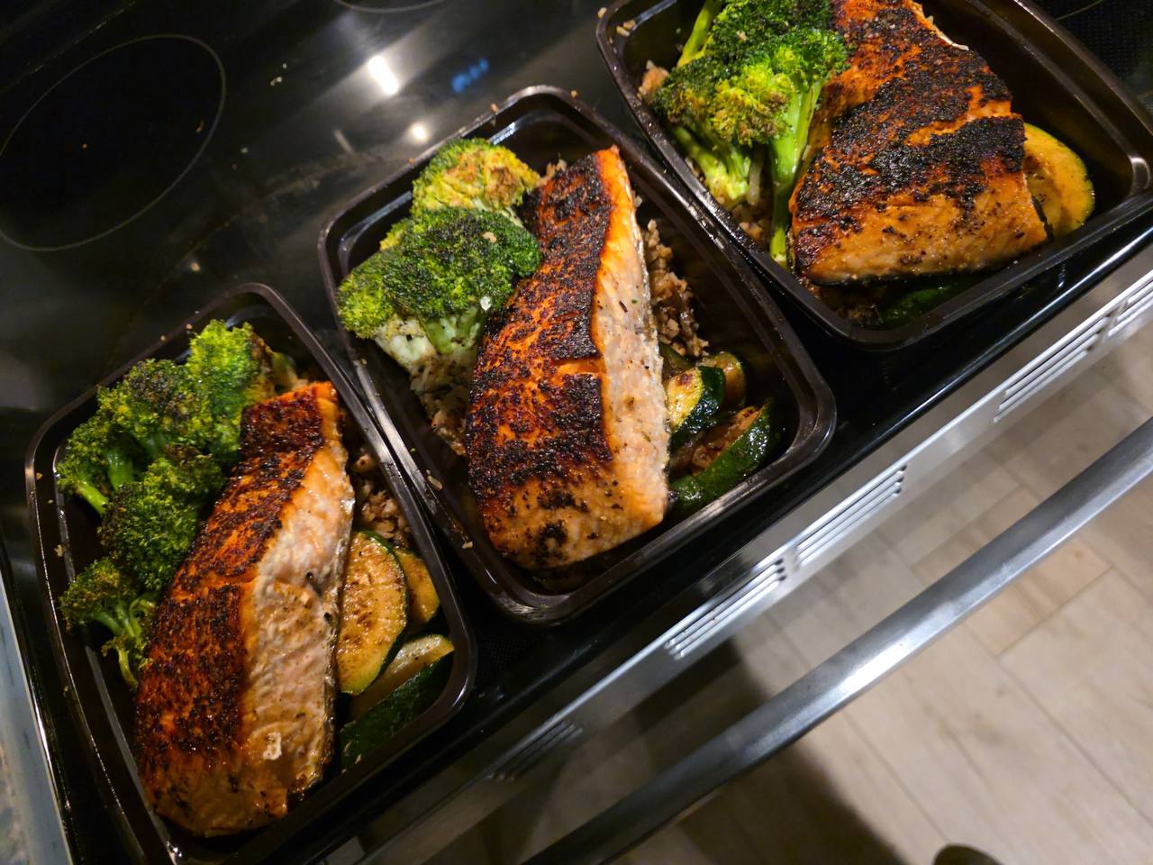 Zolochi's meal prep - blackened salmon